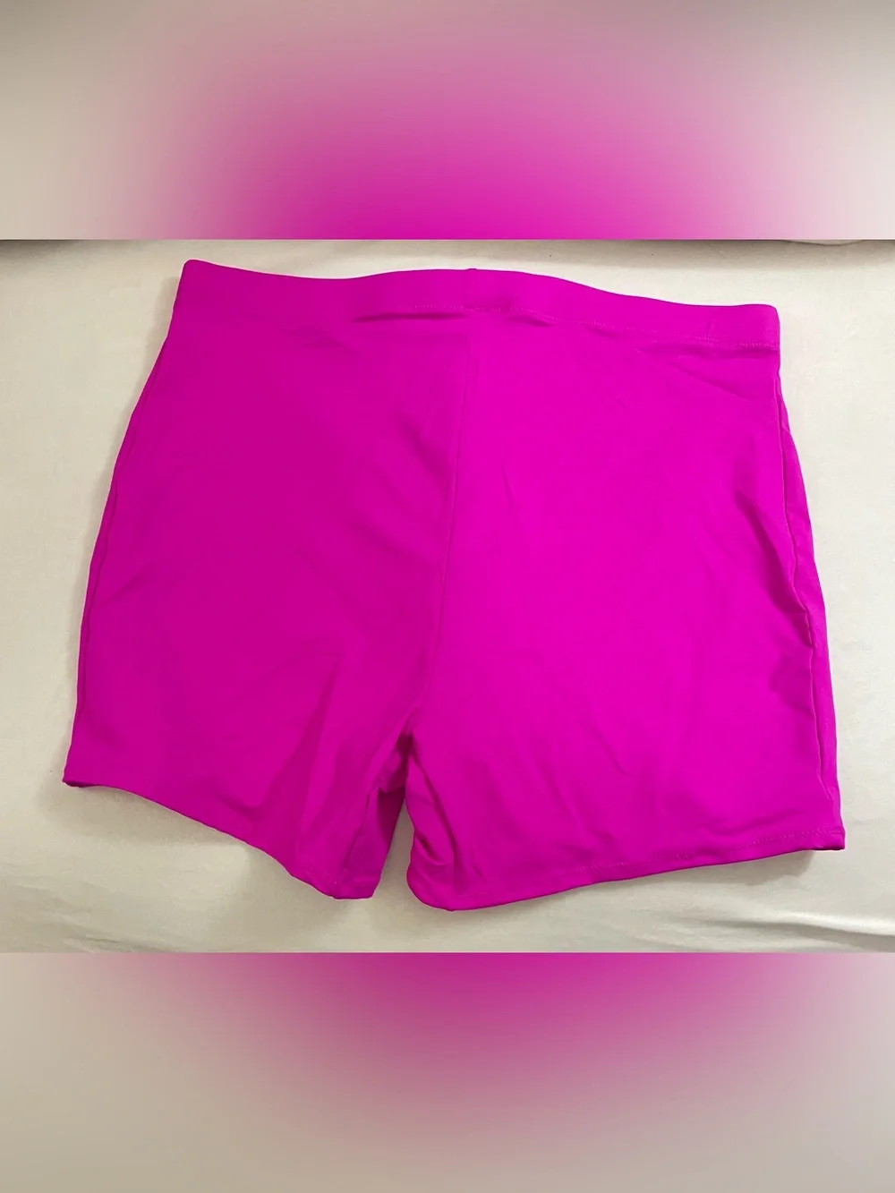 Skims NWT Sporty Zipper Swim Shorts Hibiscus Hot Pink Size 3X White Zipper